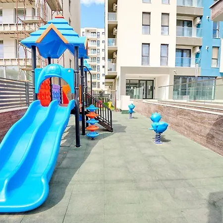 Sunny Nord10 Pool & Playground Διαμέρισμα *